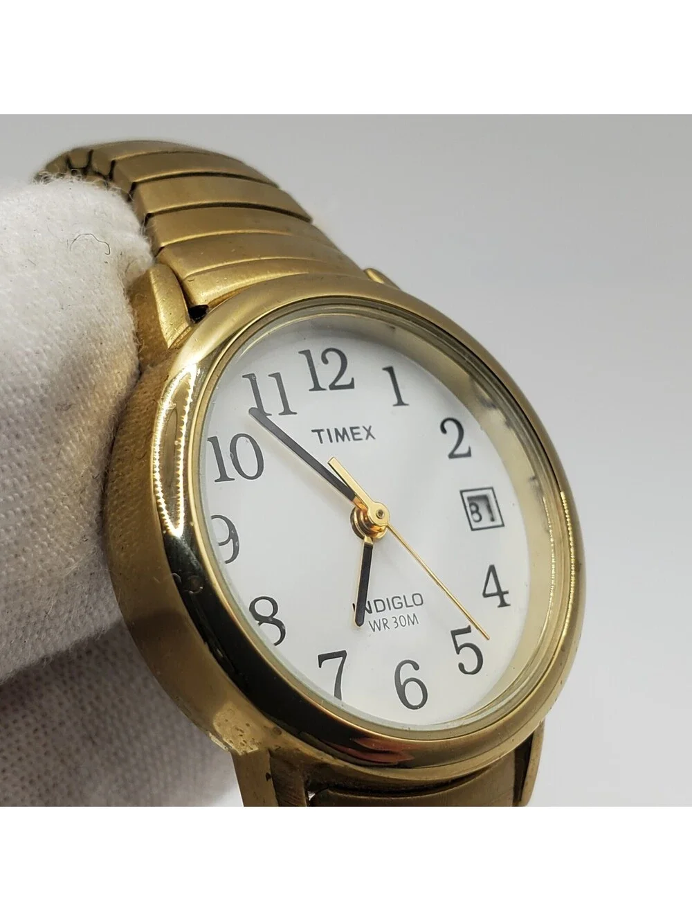 Timex Indiglo 2012 Womens Watch  25mm New Battery Gold Tone Stretch Please Read